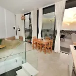 Apartment Sunset House *